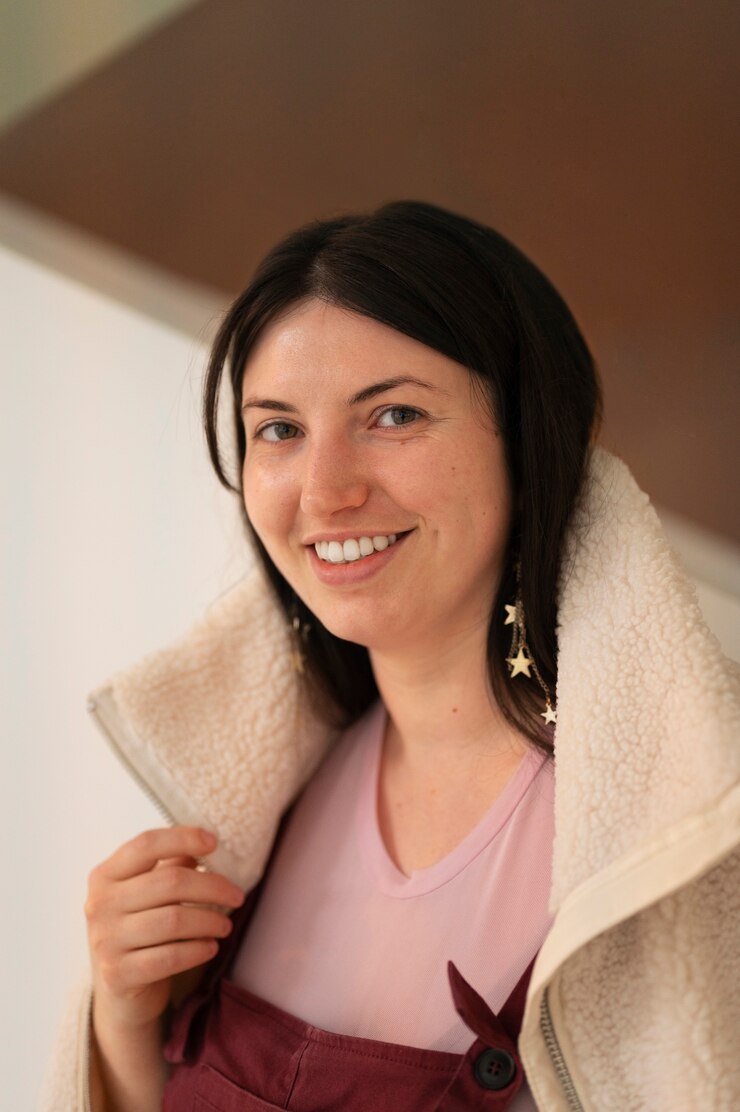 retrato-sonriente-plus-size-mujer